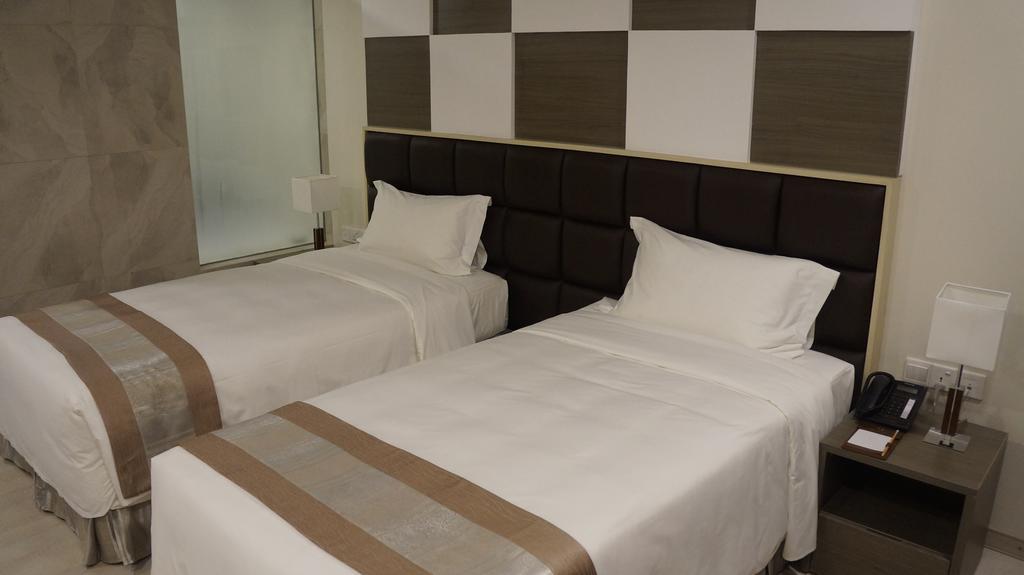 Hotel Parami Yangon Exterior photo
