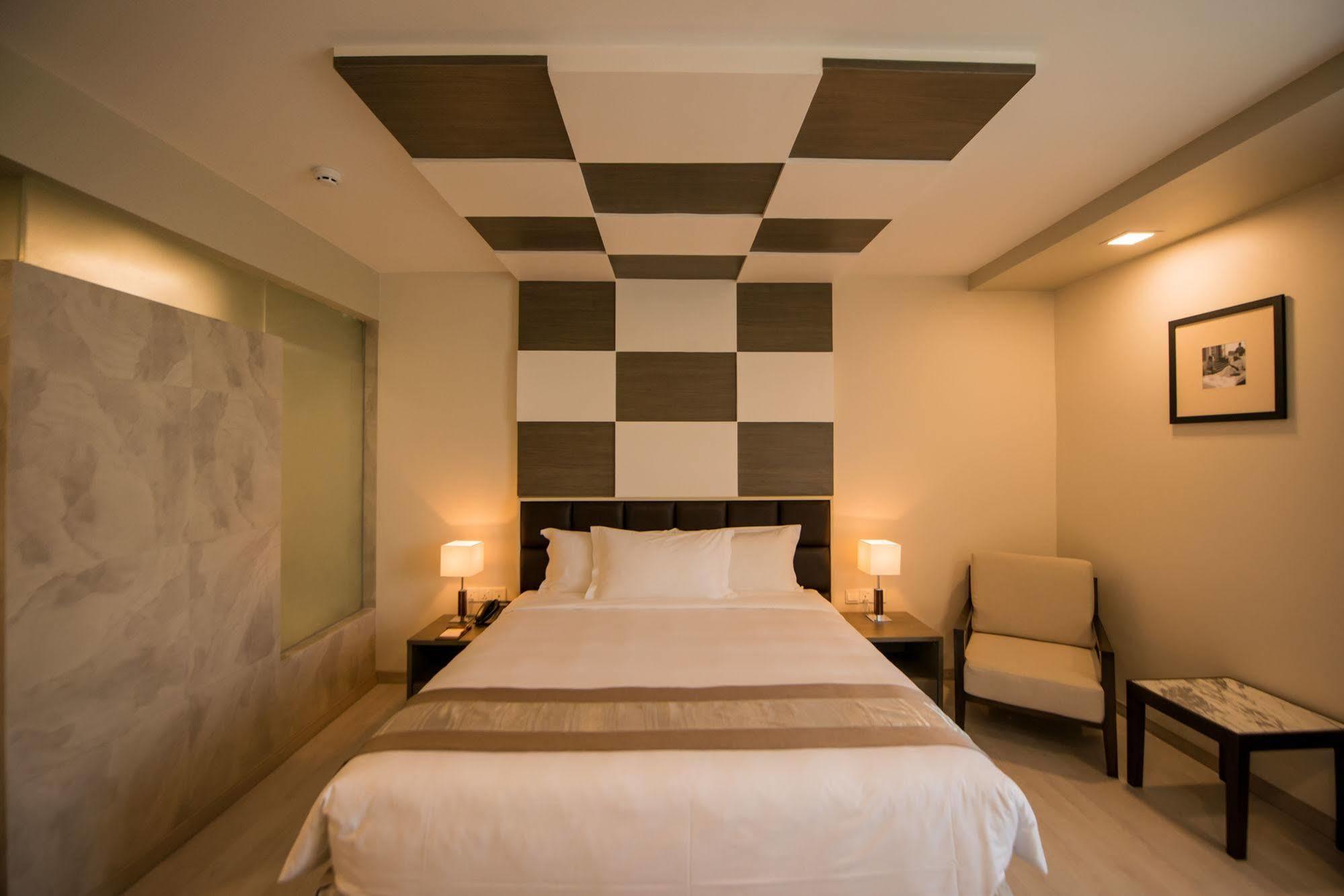 Hotel Parami Yangon Exterior photo